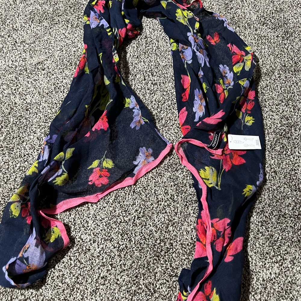 Land’s End Floral Scarf
